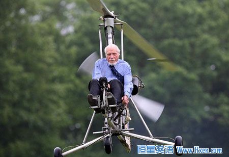 94�ꡰ007���������Ʒɻ����������¼