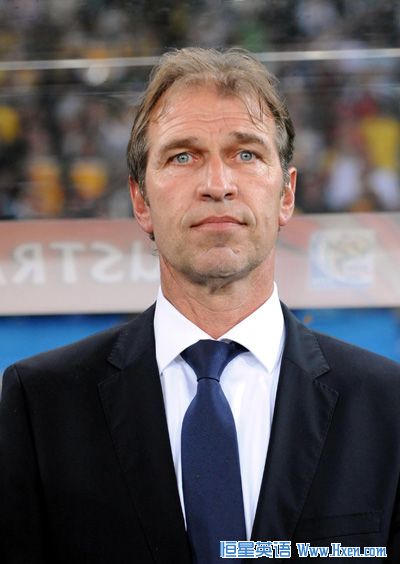 Head coach of Australia Pim Verbeek watches a Group D first round match between Germany and Australia at the 2010 FIFA World Cup at Moses Mabhida stadium in Durban, South Africa, on June 13, 2010. (Xinhua/Chen Haitong)