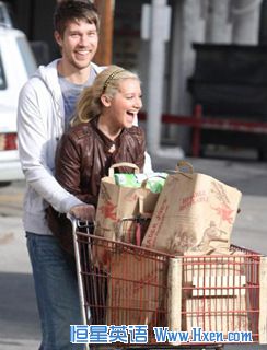 购物男伴 购物男伴