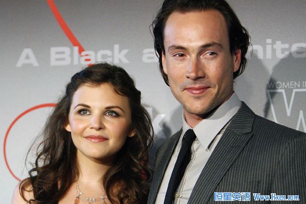 Actress Ginnifer Goodwin and Chris Klein pose at the Women in Film 2008 Crystal and Lucy Awards in Beverly Hills, California June 17, 2008.  (Xinhua/Reuters Photo)