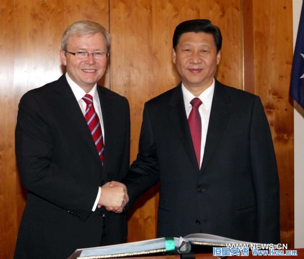 Visiting Chinese Vice President Xi Jinping (R) holds talks with Australian Prime Minister Kevin Rudd in Canberra, capital of Australia, June 21, 2010.   (Xinhua/Liu Weibing) (zhs)<BR />