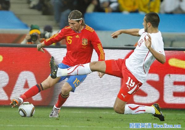 
Sergio Ramos (L) of Spain vies with Switzerland's Eren Derdiyok during the 2010 World Cup Group H match in Durban, South Africa, June 16, 2010. (Xinhua/Liao Yujie)