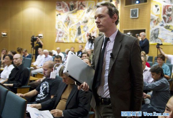 WikiLeaks founder Julian Assange attends a seminar at the Swedish Trade Union Confederation headquarters in Stockholm August 14, 2010. (Xinhua/Reuters File Photo) WikiLeaks founder Julian Assange attends a seminar at the Swedish Trade Union Confederation headquarters in Stockholm August 14, 2010. (Xinhua/Reuters File Photo)