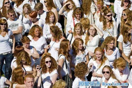 ����������ء�������ε����Ǿۼ��ں����ϲ��Ĳ��״�μӵ���조��ͷ���ա�