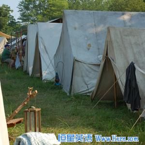 Arriving a day or two before the battle, the re-enactors  set up camp in nearby fields, pitching white canvas tents. 