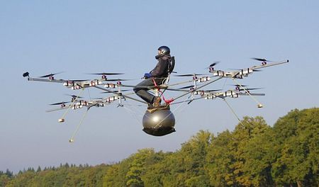 德国发明家制成载人遥控直升机 德国发明家制成载人遥控直升机