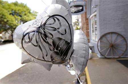 �������񻨷����� ŦԼ������Ԫ����