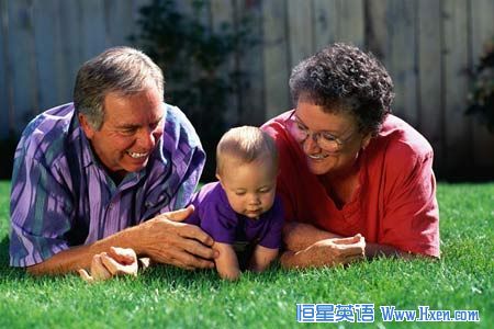 �չ�������ϵ�����Ů