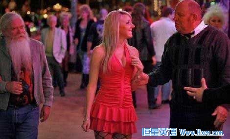 ��������Ů&ldquo;�԰չ�&rdquo;�����мҰ�����