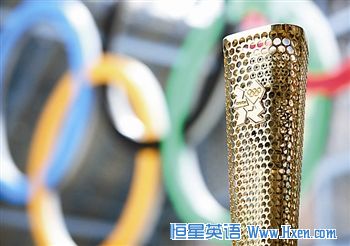 London Olympic Torch Relay Hiccup as Flame Goes out