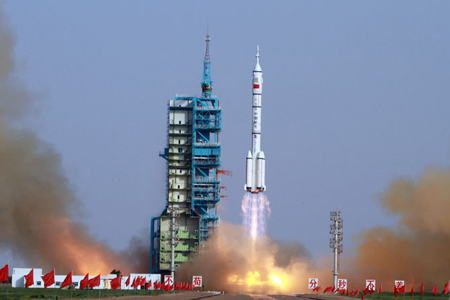 �й�Ů�Ա�״η���