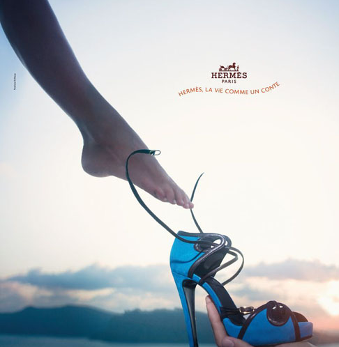 ���۰����˰˳�Ϊ�ٻ�