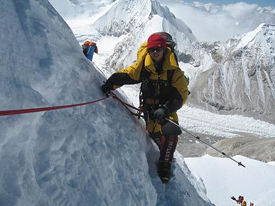 ��УŮ��ѧ���״εǶ����