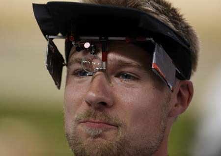 ����˹�������� ���һǹʧ�����Ʊ�ͭ