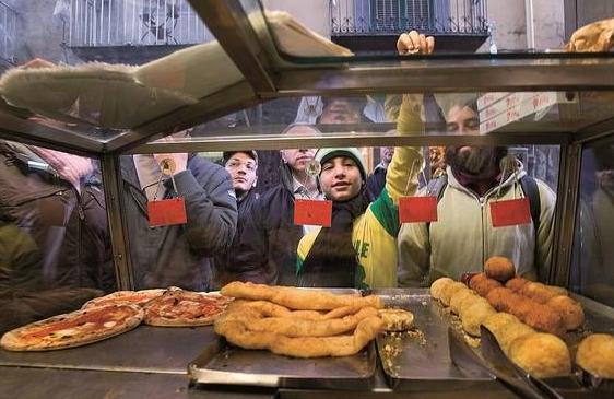 ����ϵ�����,ȫ��10���ͷ��ʳ