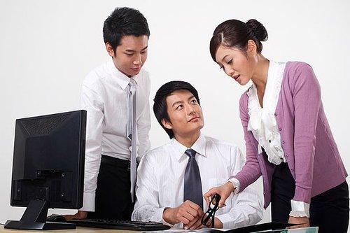 ��ʵ�������ô˵:�ñ���������˵����