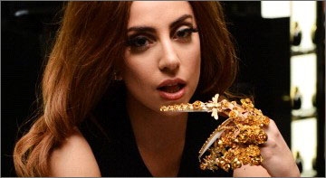 Lady Gaga�ؽ����½ܿ�ѷ��ǰ�ݳ���