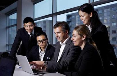 10�����˰�����ְ��������