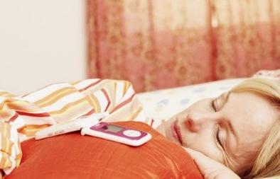 �ֻ����Ӱ��˯��:˯��ʱ����ֻ������Ķ�?