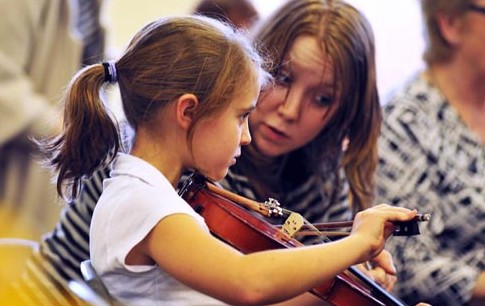 ר��:ѧ�������˷�Ǯ �������������