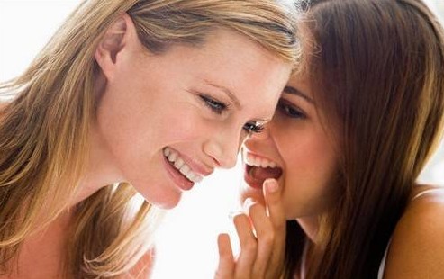 �о���Ů�Ի������Բ����Ե��׶�