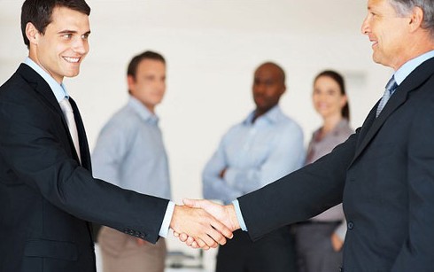 ���˳���˧��׬20%нˮ ��Ů������