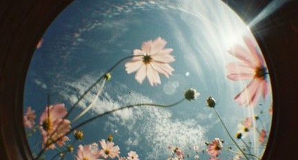 ���Ե�������ΰ��Ӱ����һ����10�仰