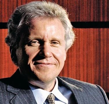 Ȩ��֮��:���³���CEO֮�������