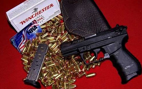 �������Ҹ��ݳ�̨���Ͽ�ǹ����