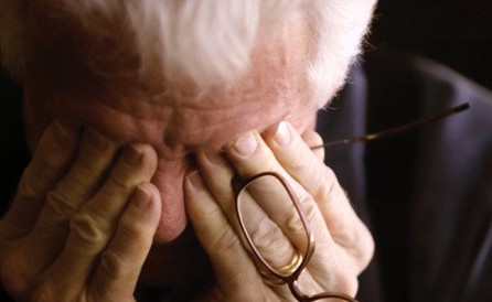 工作狂要小心:压力太大会导致一夜白头!