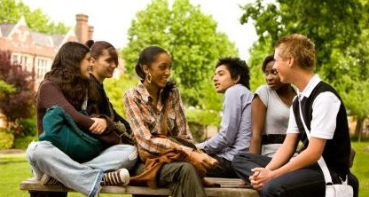 和初次见面的人聊天很尴尬?10句最实用的开场白