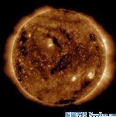 经济学人下载:太阳能关税 太阳黑子
