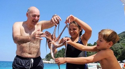 ��ʶ���������οͳԵ�������������