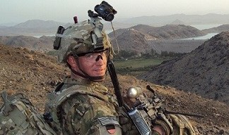 ս��Ӣ�۽��µı���