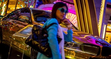 外媒看中国:来认识下中国的土豪们