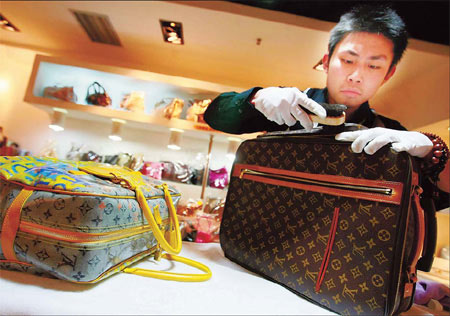 反腐捧红二手奢侈品市场
