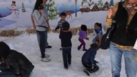 California Youth Get Taste of Winter at Museum