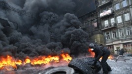 Protests Spread in Ukraine Despite Bitter Cold