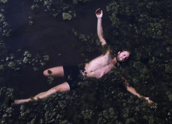 ����������Ϊ��ˮ һ�겻ϴ��