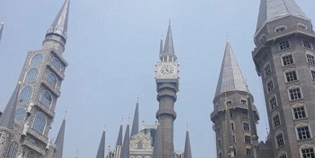 ӱ֡ءִħѧУ