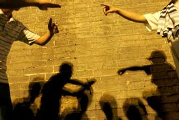 �й�ʷ�ϵ�һλ����˵������