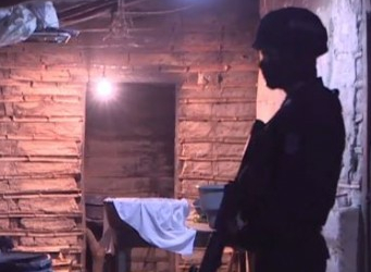 Ӣ���̸��Ŀ:˭ҪΪ�����߶�İ��ɱ�������