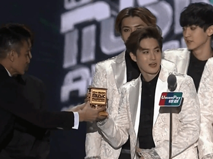 EXO�������»���MAMA�콱������