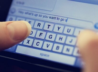 如何发短信哄女朋友开心?