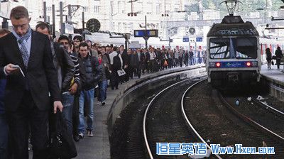 经济学人下载:法国艰难昔日的重演 其实不快乐