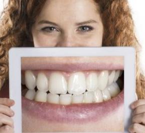 ���ǽ���Ӣ���263��:To lie through your teeth ����˵Ϲ��