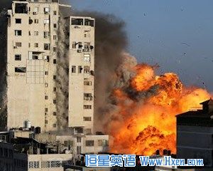 Ӣ���̸��Ŀ:��ɫ�кͰ���˹̹֮���ս��Ϊ�γٳٲ�Ϩ?